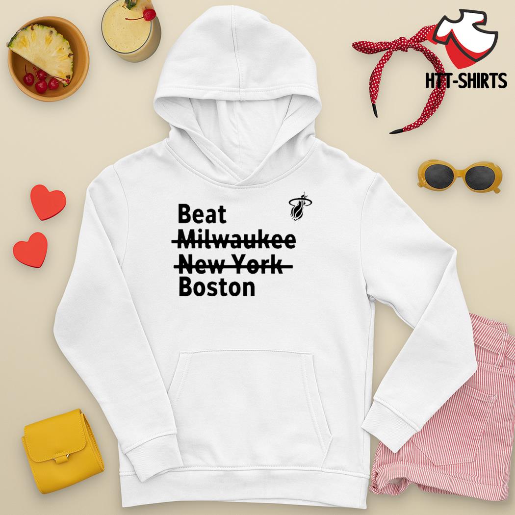 Original Milwaukee Brewers Damn Right I Am a Brewers fan now and forever  signatures 2023 shirt, hoodie, sweater, long sleeve and tank top